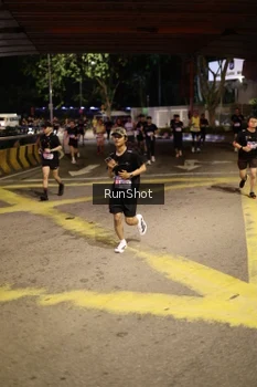 Runner Photo 4270246