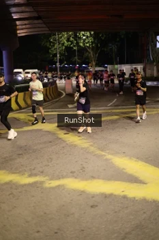 Runner Photo 4270255