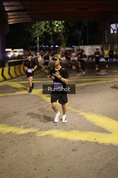 Runner Photo 4270256