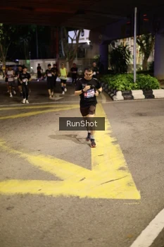 Runner Photo 4270260