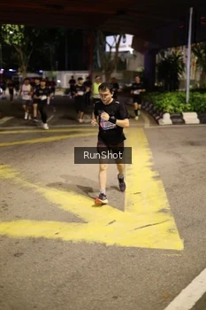 Runner Photo 4270271