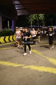 Runner Photo 4270276