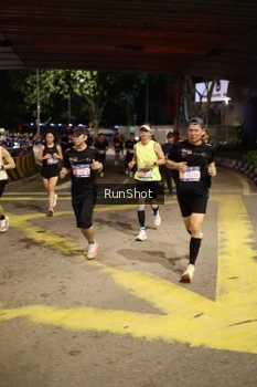 Runner Photo 4270288