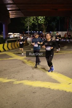 Runner Photo 4270322