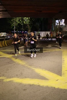 Runner Photo 4270343