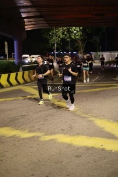 Runner Photo 4270398