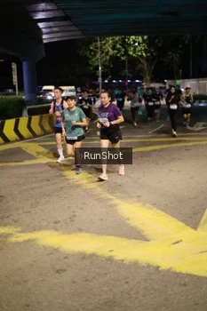 Runner Photo 4270469
