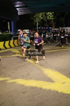 Runner Photo 4270472