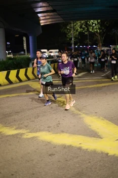Runner Photo 4270474