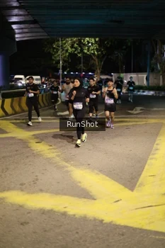 Runner Photo 4270483