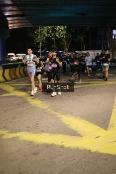 Runner Photo 4270547