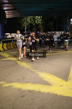 Runner Photo 4270552
