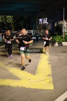 Runner Photo 4270587