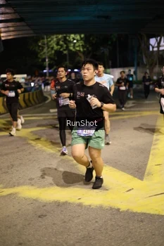 Runner Photo 4270593