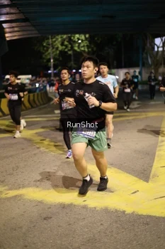 Runner Photo 4270596