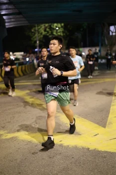 Runner Photo 4270598