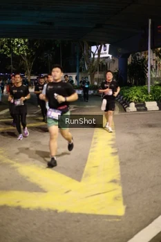 Runner Photo 4270611