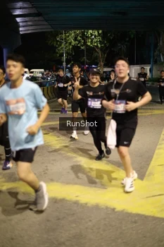 Runner Photo 4270613