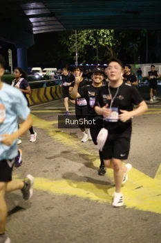 Runner Photo 4270616