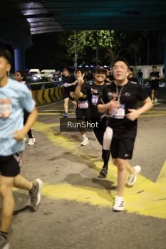 Runner Photo 4270618