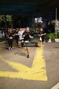 Runner Photo 4270619