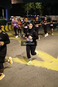 Runner Photo 4270714