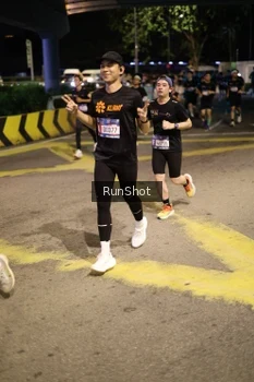 Runner Photo 4270735