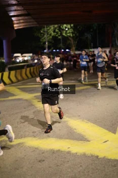 Runner Photo 4270780