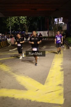Runner Photo 4270918