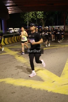Runner Photo 4270997