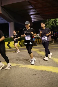 Runner Photo 4271071