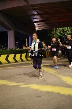Runner Photo 4271113