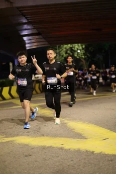 Runner Photo 4271117