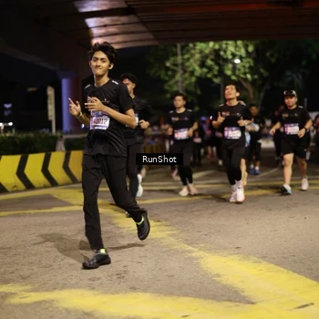 Runner Photo 4271134