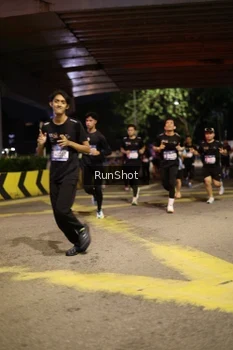 Runner Photo 4271143
