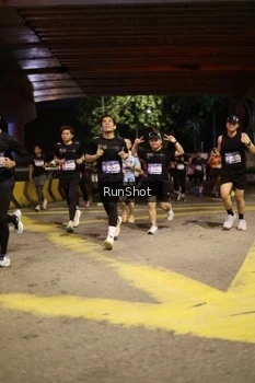 Runner Photo 4271149