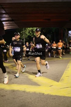 Runner Photo 4271164