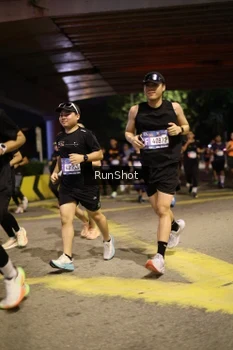 Runner Photo 4271178