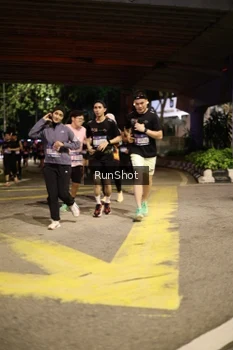Runner Photo 4271253