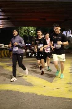 Runner Photo 4271274