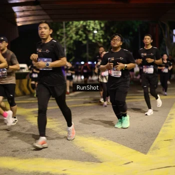 Runner Photo 4271310