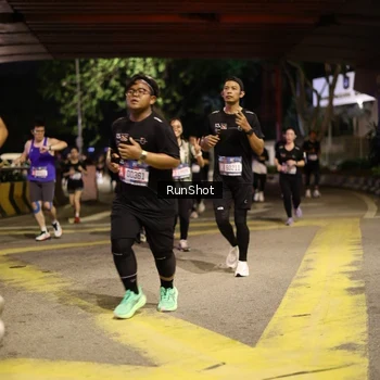 Runner Photo 4271321