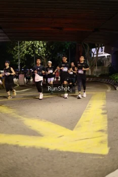 Runner Photo 4271378