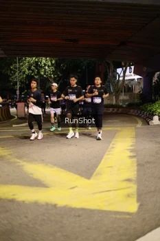 Runner Photo 4271380