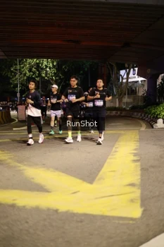 Runner Photo 4271386