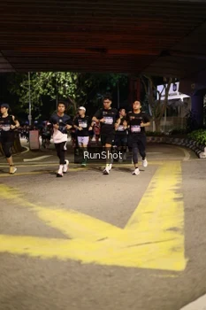 Runner Photo 4271387