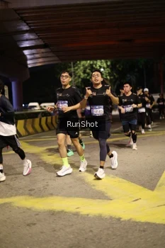 Runner Photo 4271392