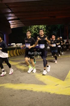 Runner Photo 4271395