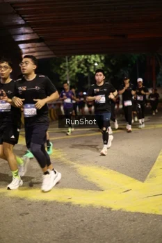 Runner Photo 4271415