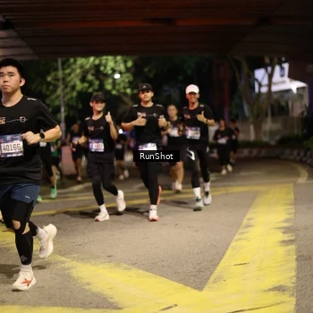 Runner Photo 4271426
